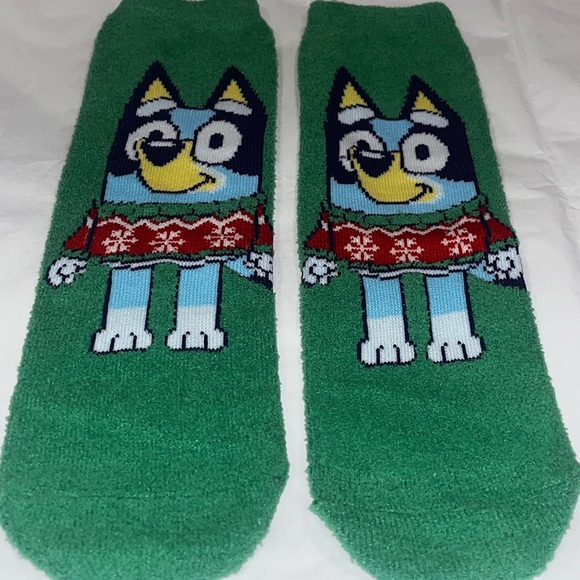 Bluey Green Cartoon Character Socks - Picture 3 of 4